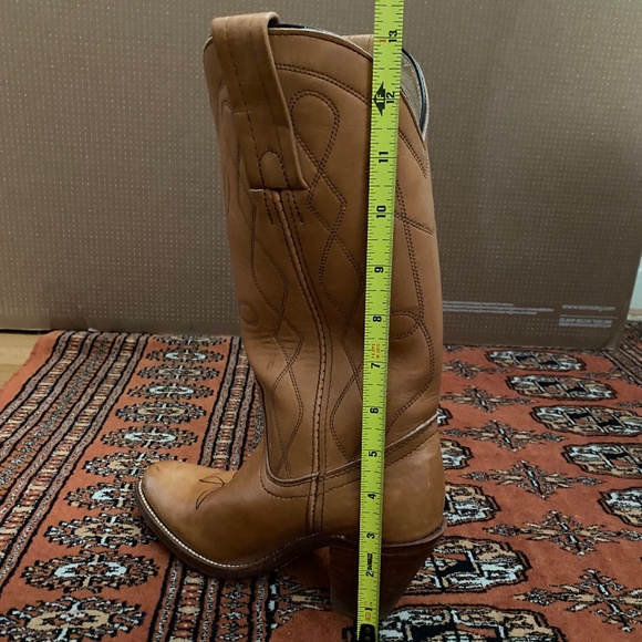 Women Frye Boots - Picture 4 of 7